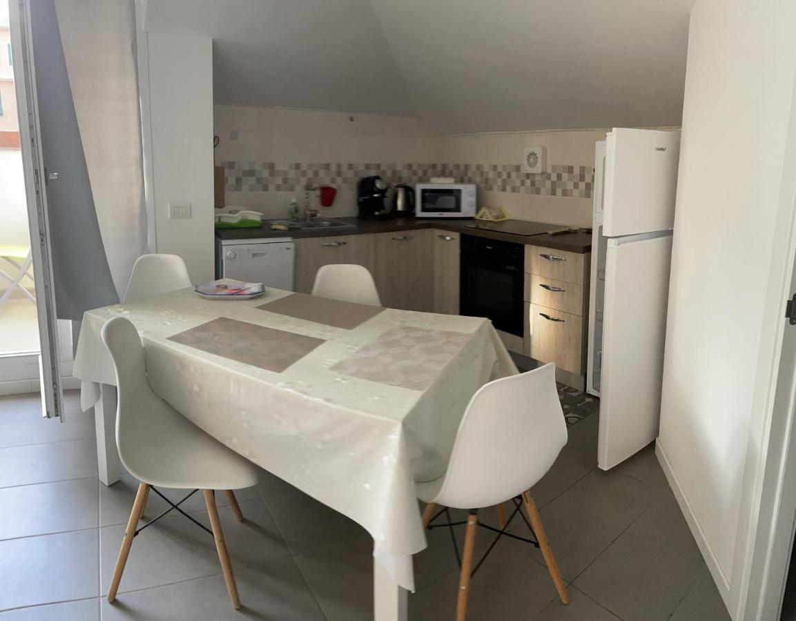 Guesthouse Villa Jung 博尔迪盖拉 外观 照片